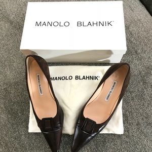 Brown leather/suede buckle kitten heels